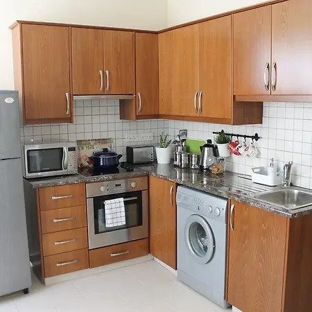 The Address - One Bedroom Flat Apartamento Larnaca